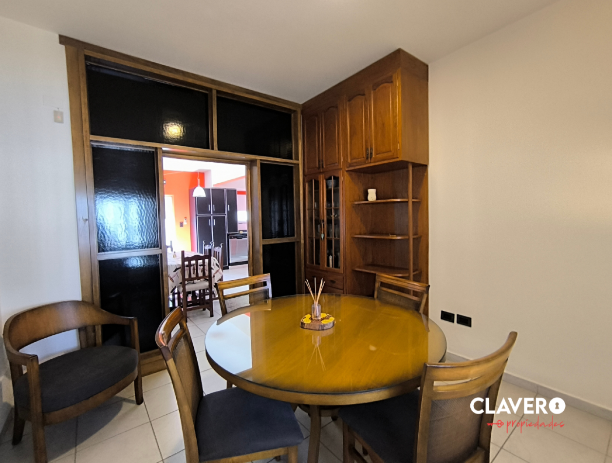 Hermosa Casa - Raul B Diaz esquina Buenos Aires, B° Tomas Mason, Santa Rosa.