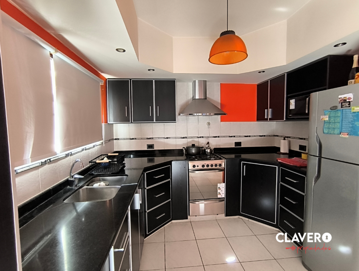 Hermosa Casa - Raul B Diaz esquina Buenos Aires, B° Tomas Mason, Santa Rosa.