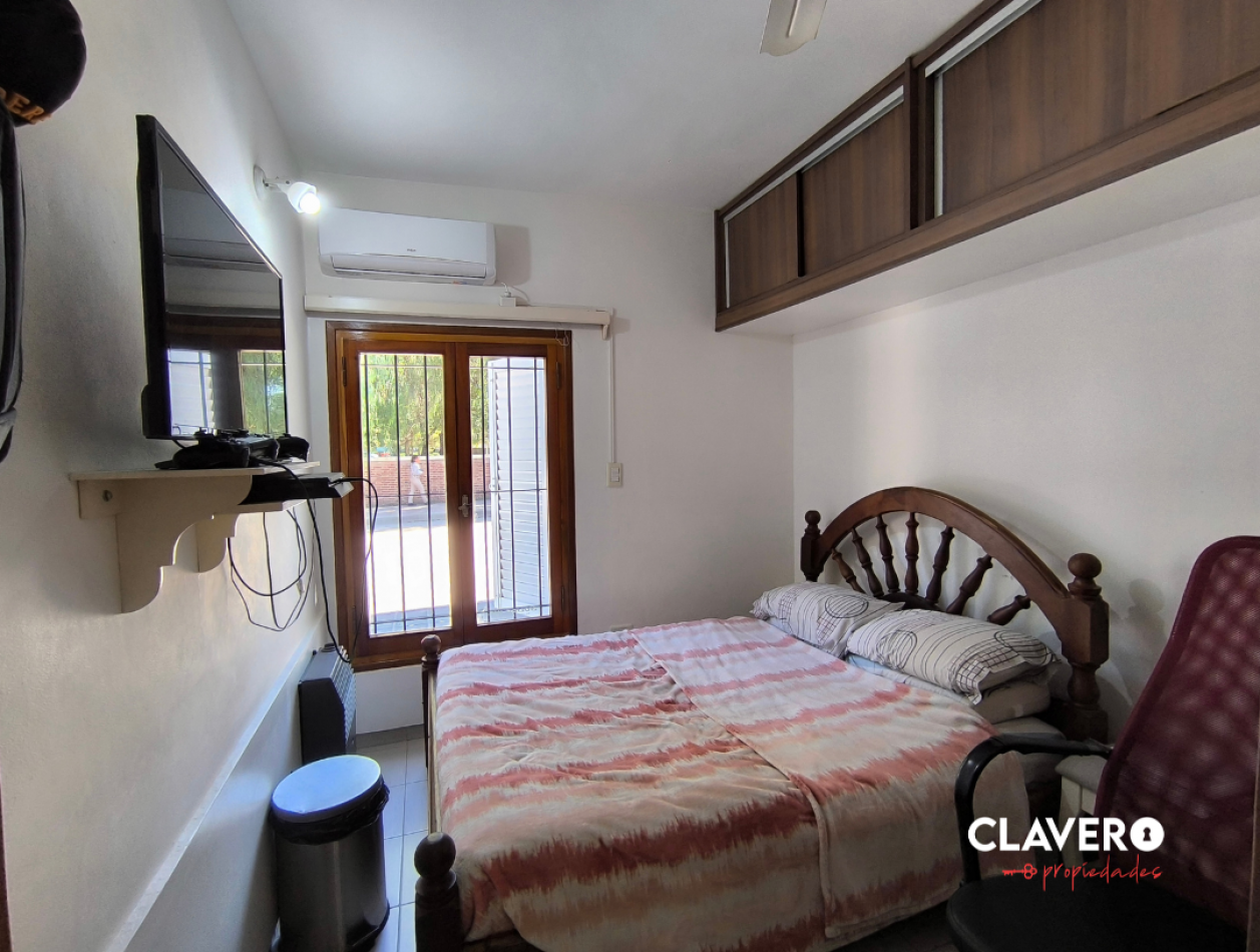 Hermosa Casa - Raul B Diaz esquina Buenos Aires, B° Tomas Mason, Santa Rosa.