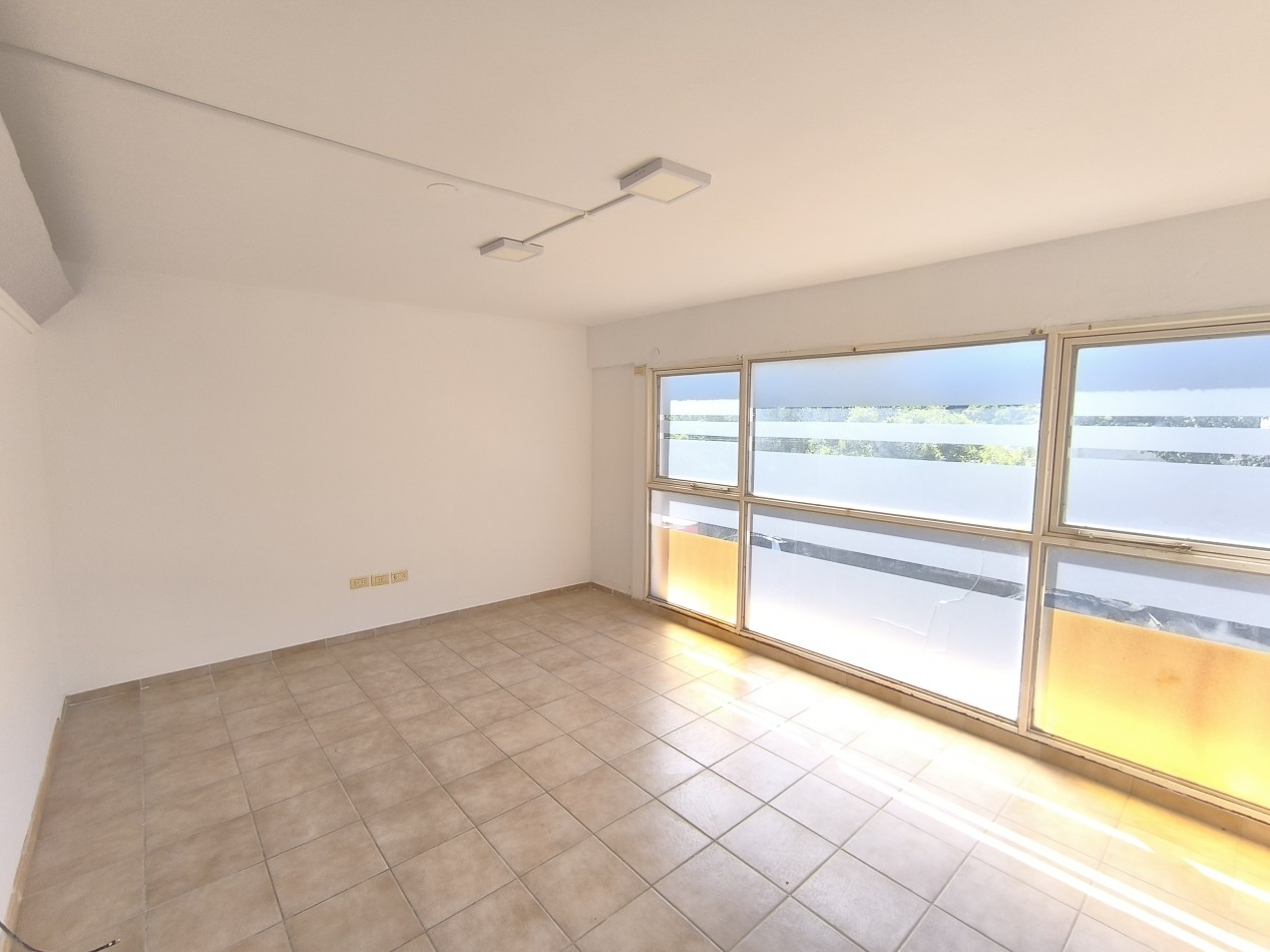 Oficina Centrica en Alquiler